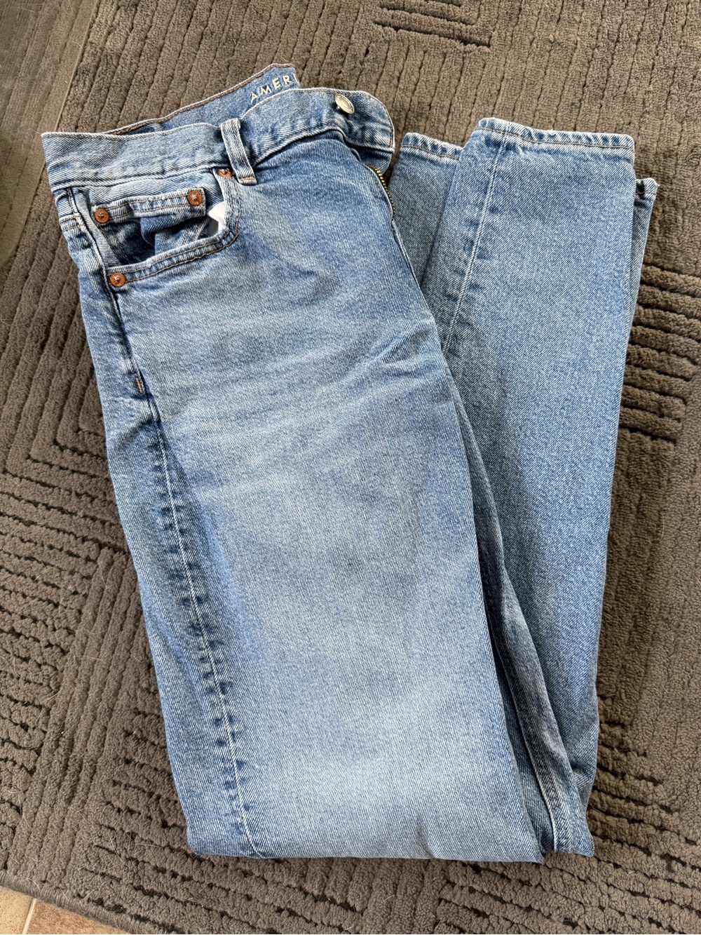 American Eagle High Rise Straight Leg Jean Size 6 Long